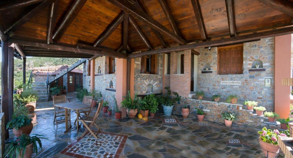 Mansion Terpou Hotel Agios Vlasios  ภายนอก รูปภาพ