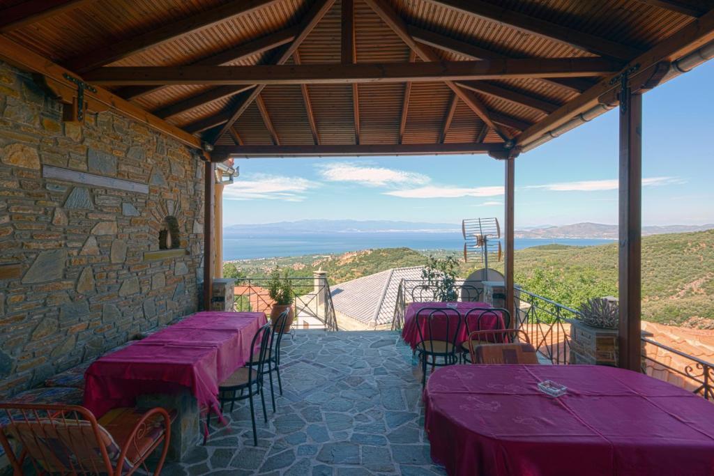 Mansion Terpou Hotel Agios Vlasios  ภายนอก รูปภาพ